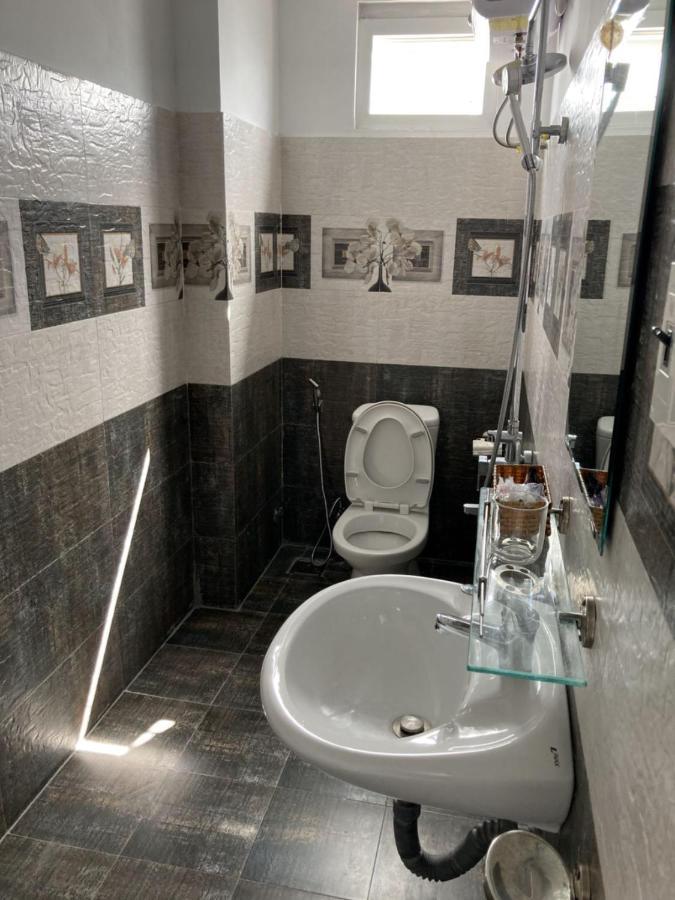 דה לאט Holly Hostel מראה חיצוני תמונה